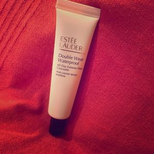 Estée Lauder Double Wear  concealer 1C Light Cool